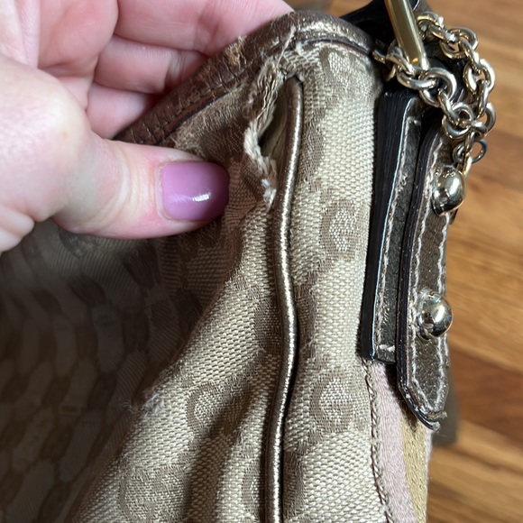 GUCCI GG Canvas Gold & Pink Messenger
Crossbody Bag - Picture 5 of 11